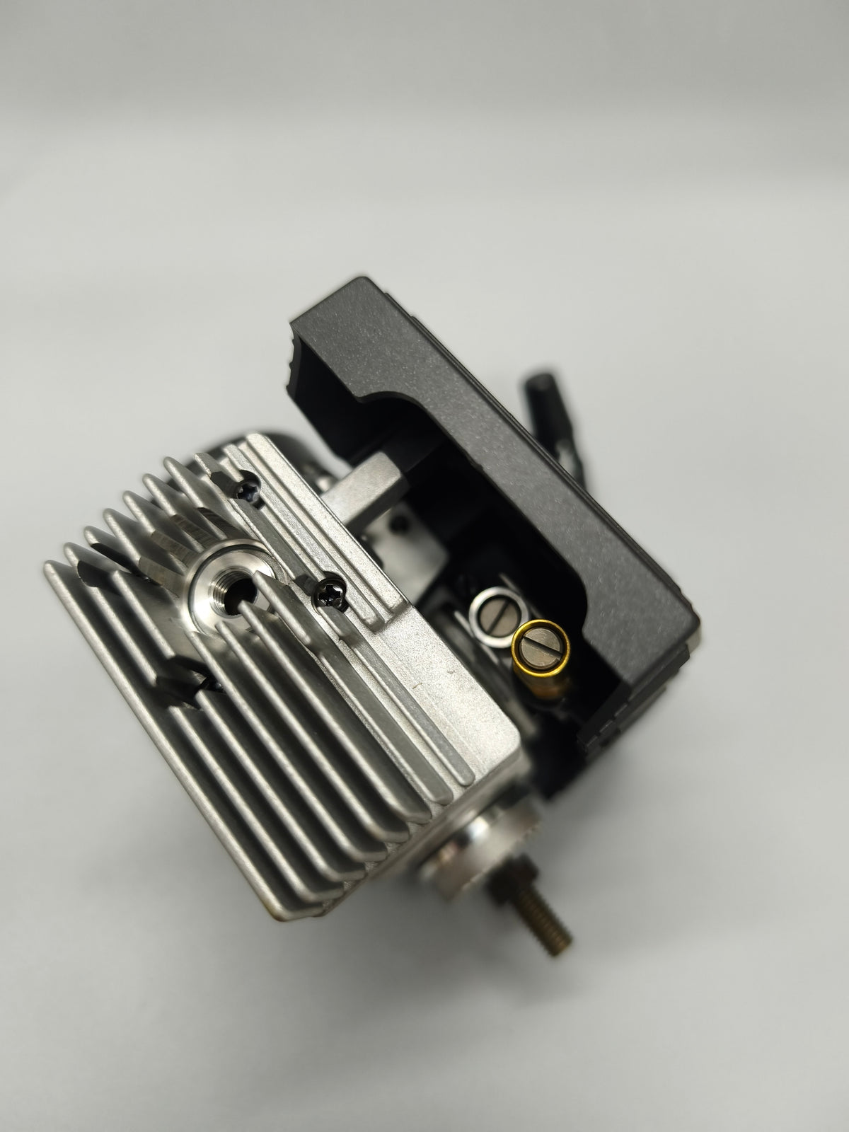 OS Max 12 LD-X (T) engine with Tamiya TGX exhaust   11183